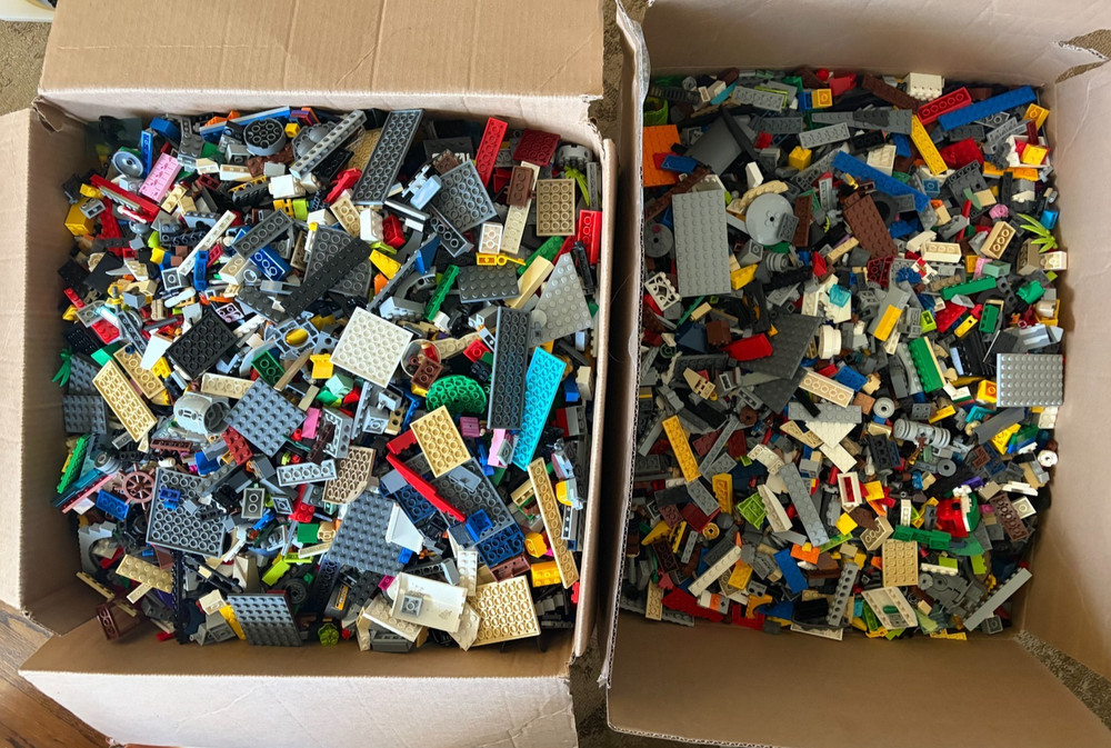 LEGO bulk 2lb-Random pieces-Selling Collection, see description