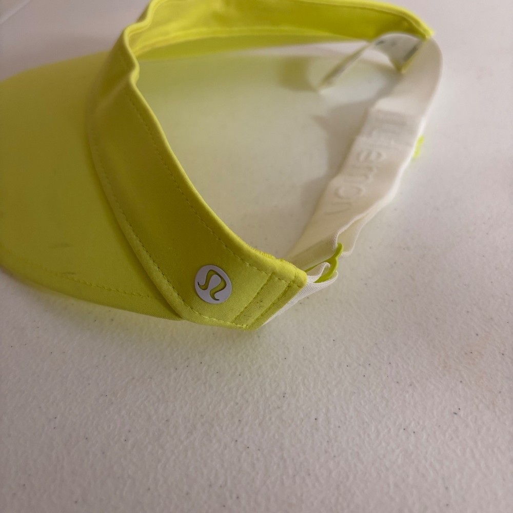 Lululemon Visor Hat Women's One Size Yellow Fast Paced Run Solid Lightweight