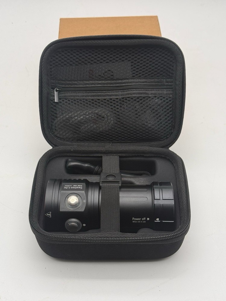 LetonPower Diving Flashlight, L24 12000Lumens Dive Light,100m Underwater Vide...