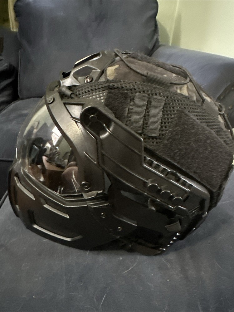 Helm Mask
