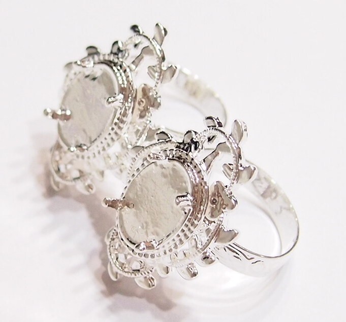 6 - 18x13mm Shiny Silver Victorian Deco Loop & Leaves Adjustable Ring Settings