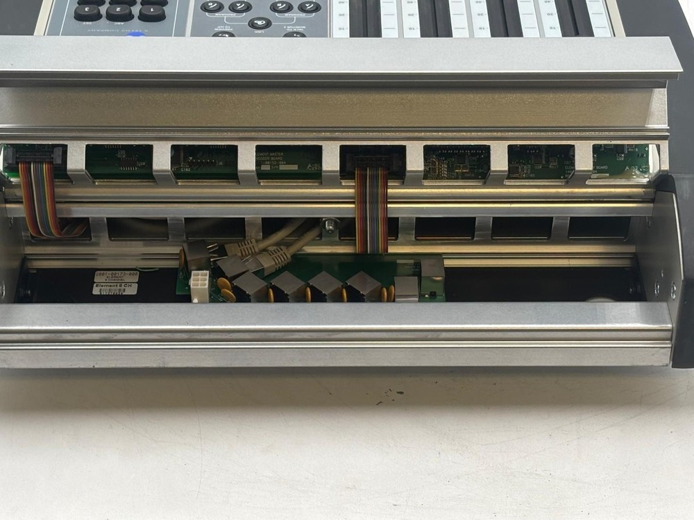 Telos Axia Element 4 Faders w/Master Mon and Nav Master Board (missing knob)
