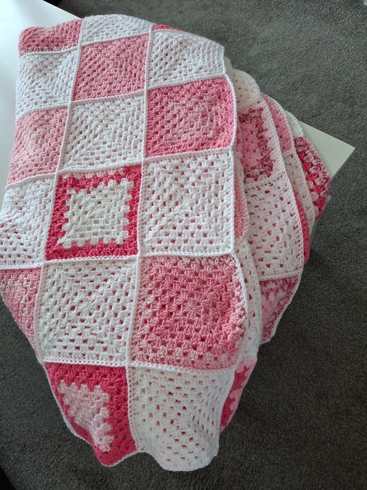 hand made knitted  blankets new double bed