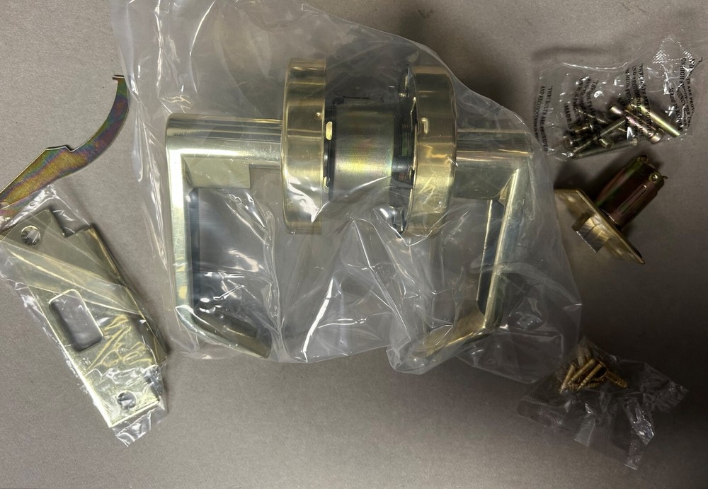 Paramount Passage Cylindrical Leverset ANSI Grade 2  12-L10C3