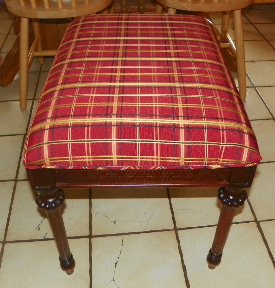 Mahogany Carved Vanity Bench (VB-76)