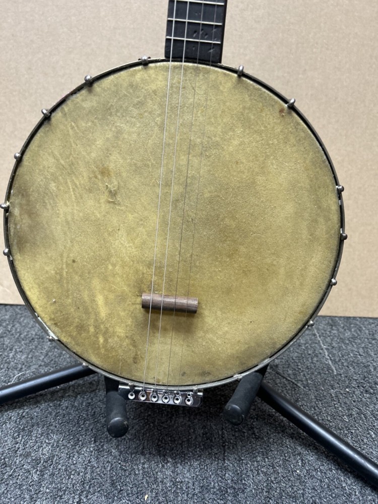 Unknown Branded Banjo 11" diameter and 2.5" depth