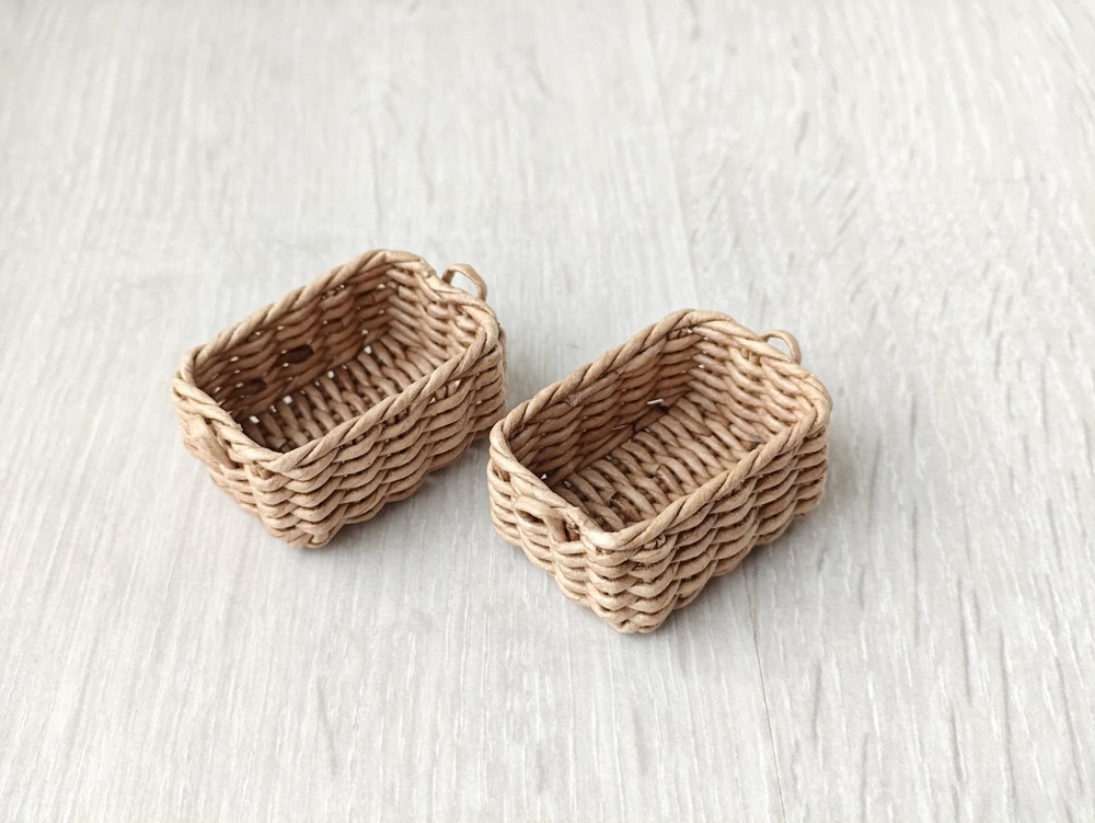 1:12 dollhouse miniature rectangular low wicker storage basket. handmade