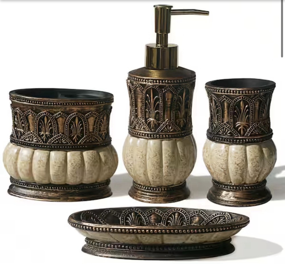 4-Piece Pumkins Bath Accessory Set