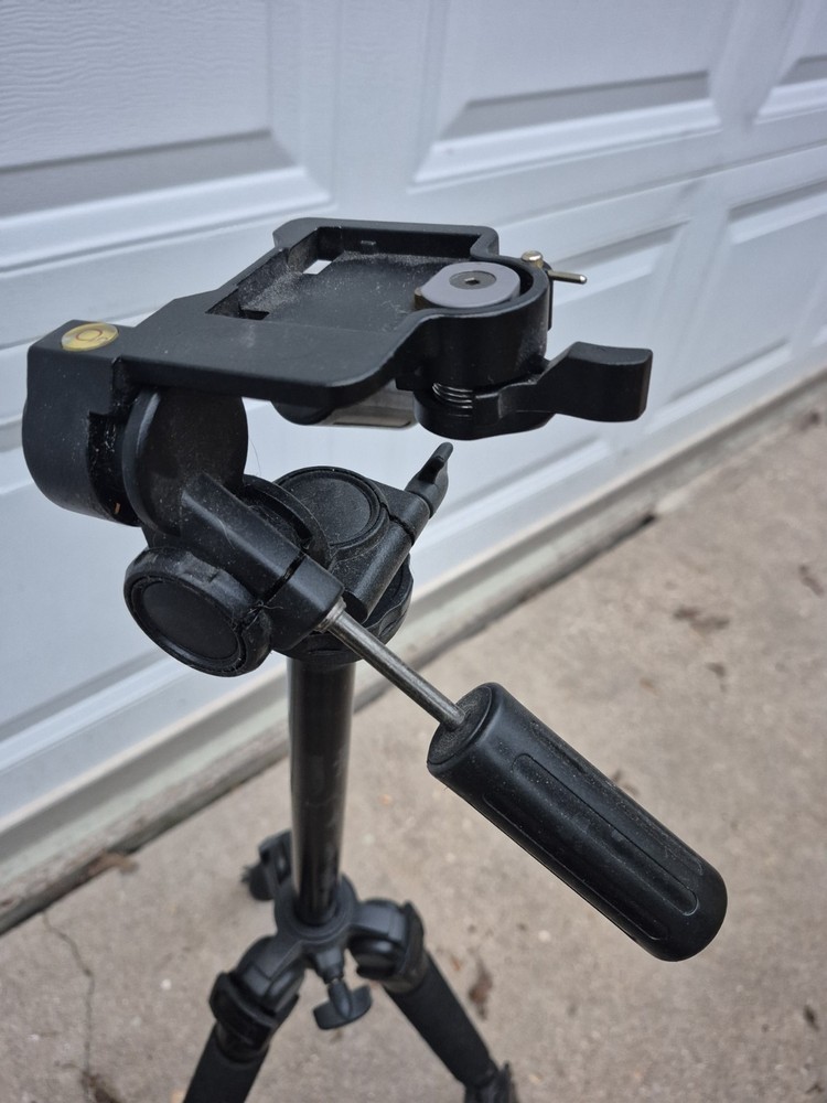 Calumet Tripod multi height adjustable