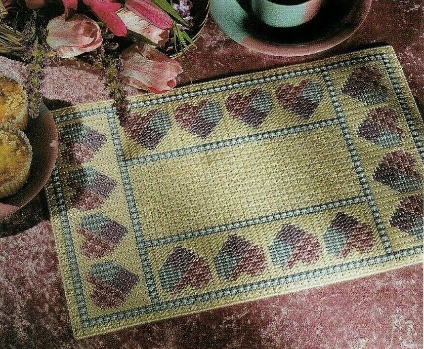 PATCHWORK HEARTS PLACE MAT HOME DECOR PLASTIC CANVAS PATTERN INSTRUCTIONS
