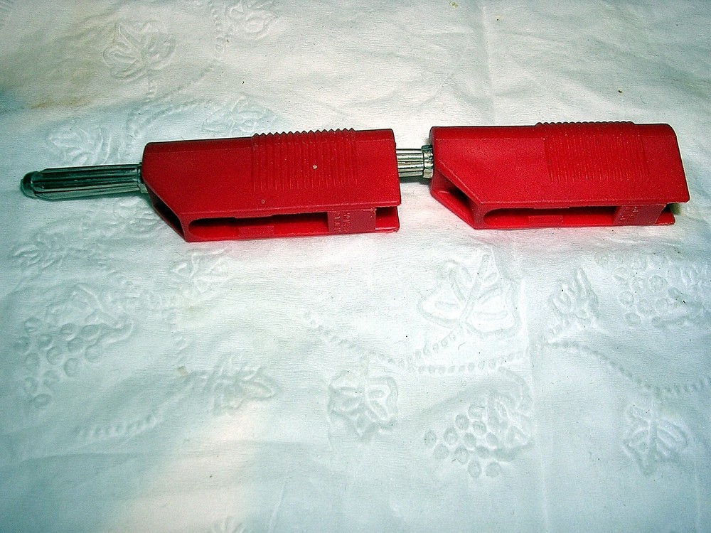RED STACKING BANANA PLUG 2" LONG