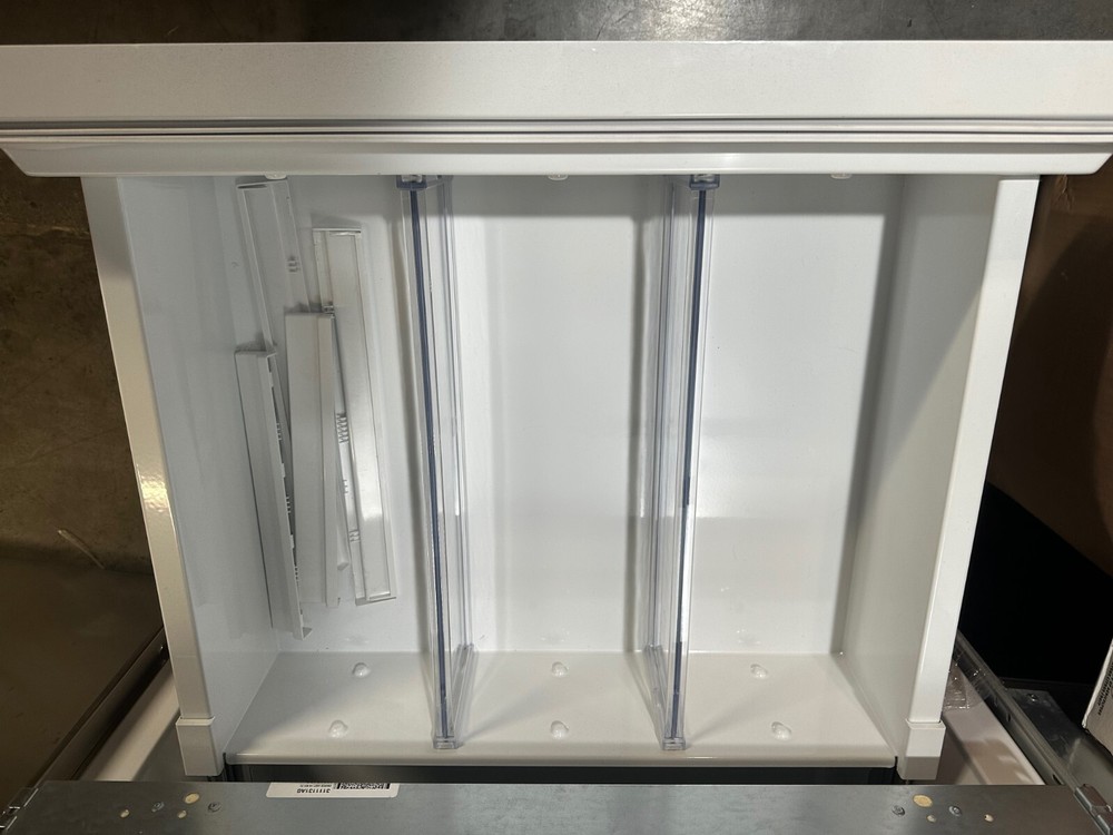 Sub-Zero 30" Designer Over-and-Under Refrigerator - Panel Ready Model - DET3050R