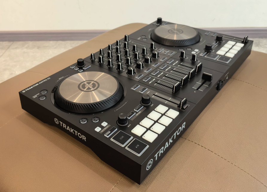 1pcs NI Traktor Kontrol S3 MK3 DJ Controller