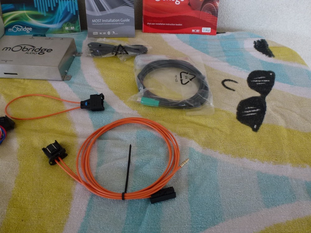 Mobridge A2010 Porsche iPod Vehicle Integration Module Kit Set