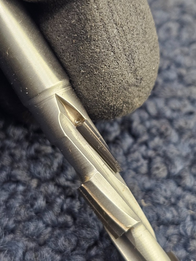 QIC TOOLS RD1.38.150.38: One Flute Compression Segmented PCD Diamond Router Bit