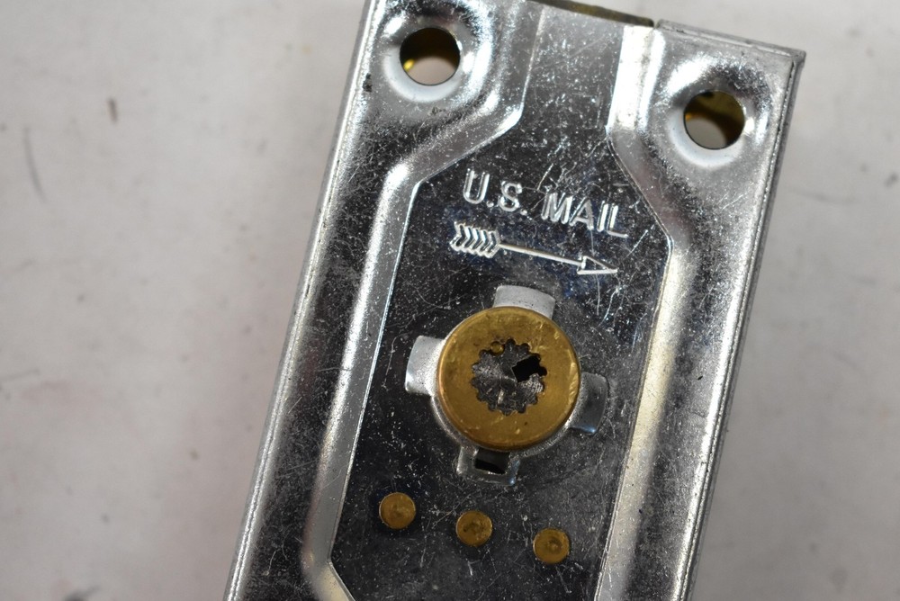 U.S. Mail Locking Mailbox Insert Silver Lockable D163 ES Mailbox Lock NO KEYS