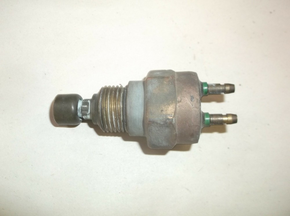 HONDA GOLDWING GL1100 Engine Temperature Sensor (PBIN 676)