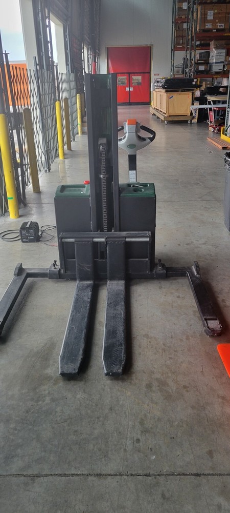 Southworth Stack'N Go Used Power Pallet Stacker, 3000 Lbs