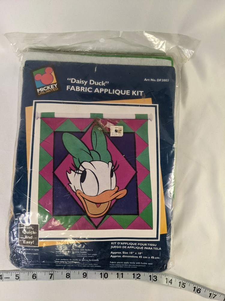 Mickey Unlimited Daisy Duck Fabric Applique Kit DF3003