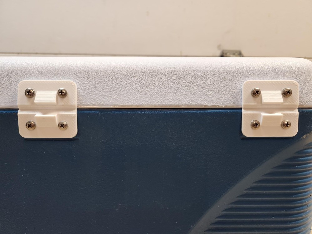 Replacement Hinges for a Rubbermaid Cooler
