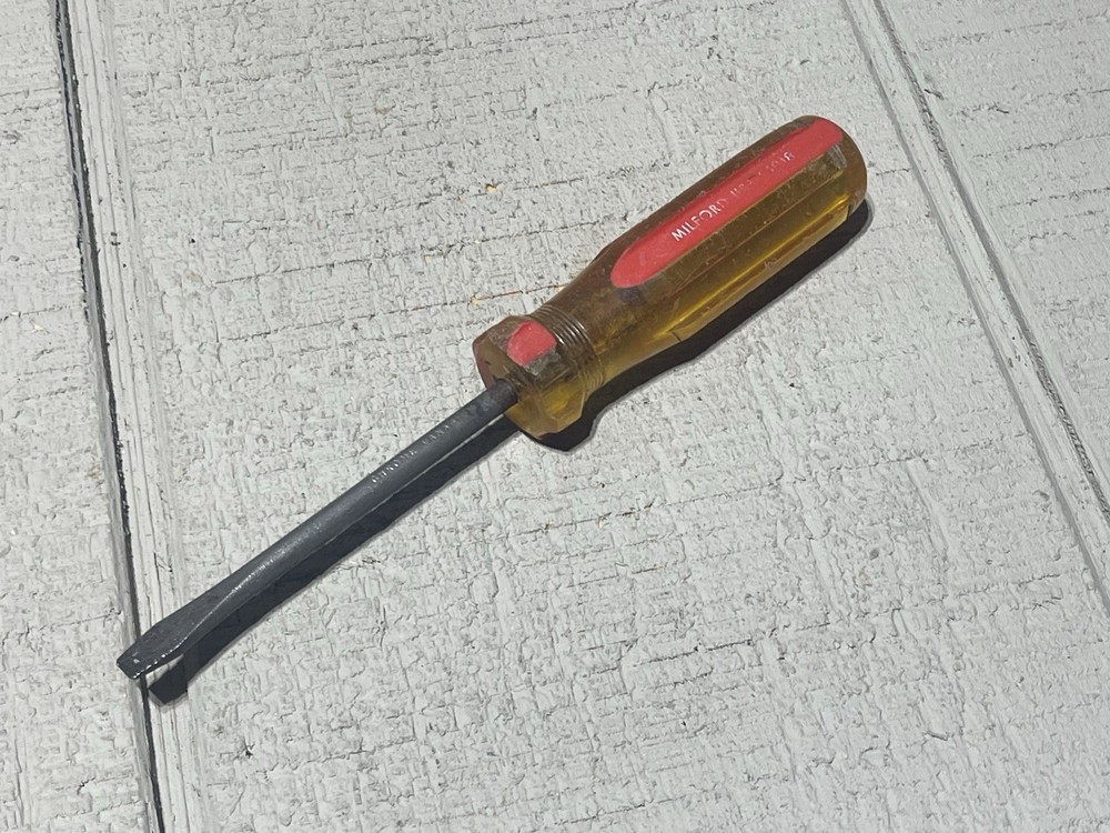Milford USA Flat Head Slotted Tip Screwdriver