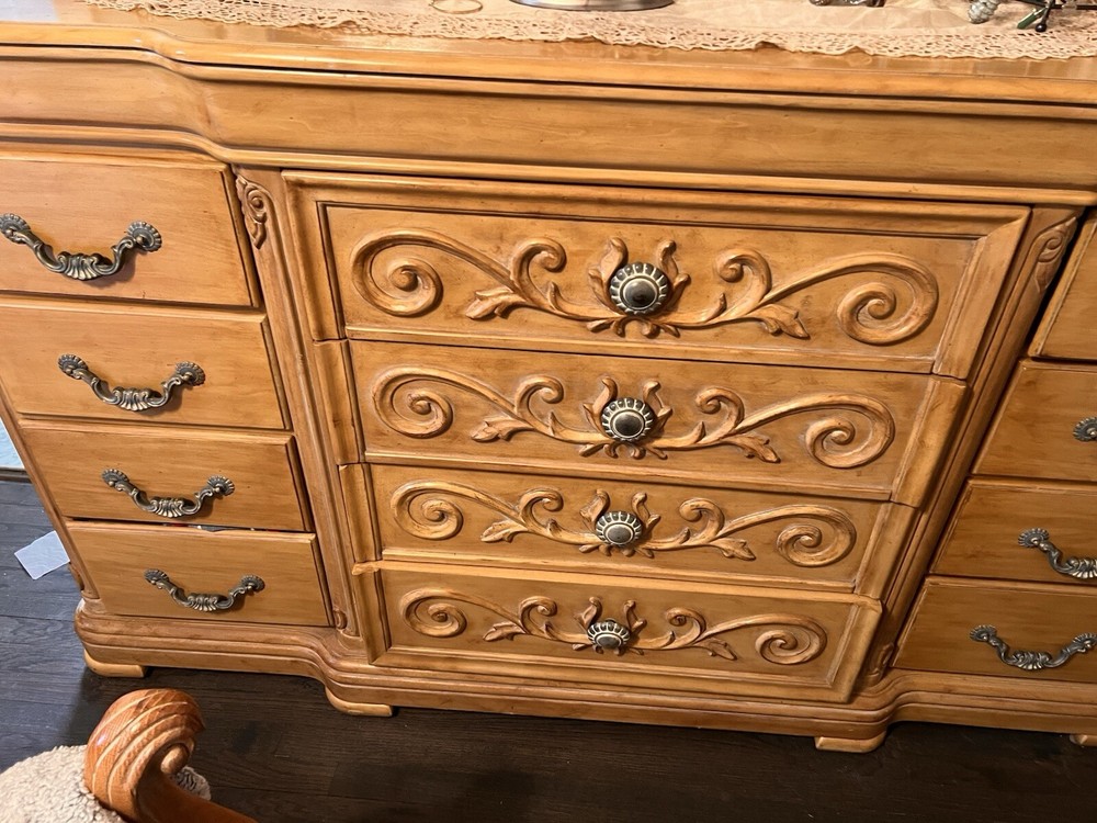 4 Piece King Bedroom Set