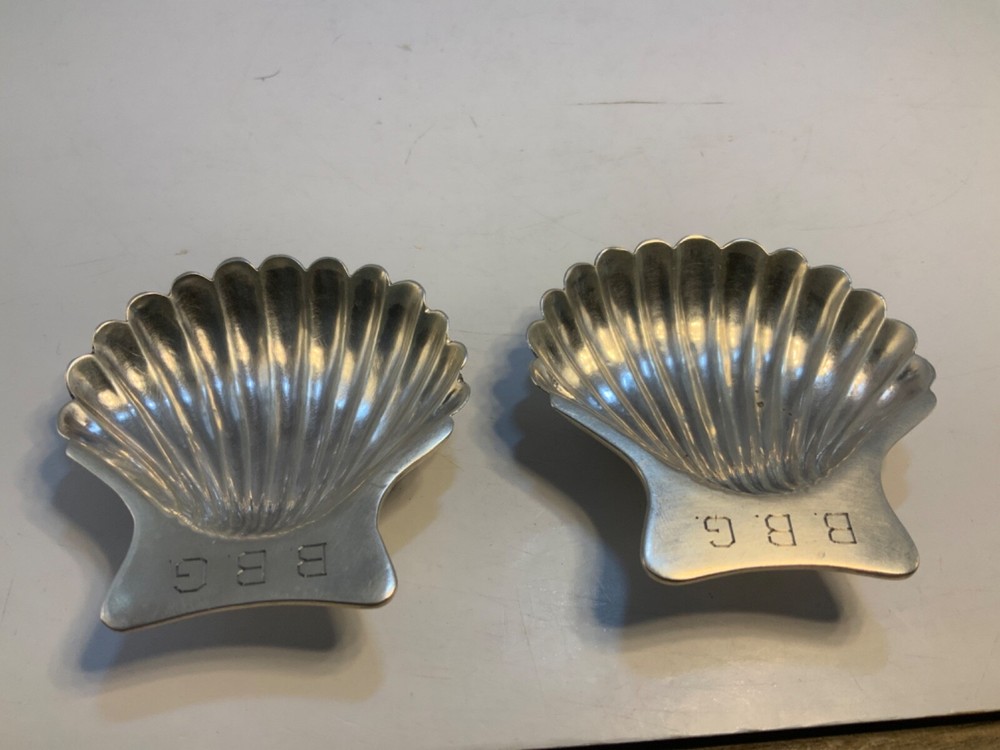 VINTAGE 2 SANBORNS STERLING SILVER Clam Shell Open  Nut Dish  Monogram