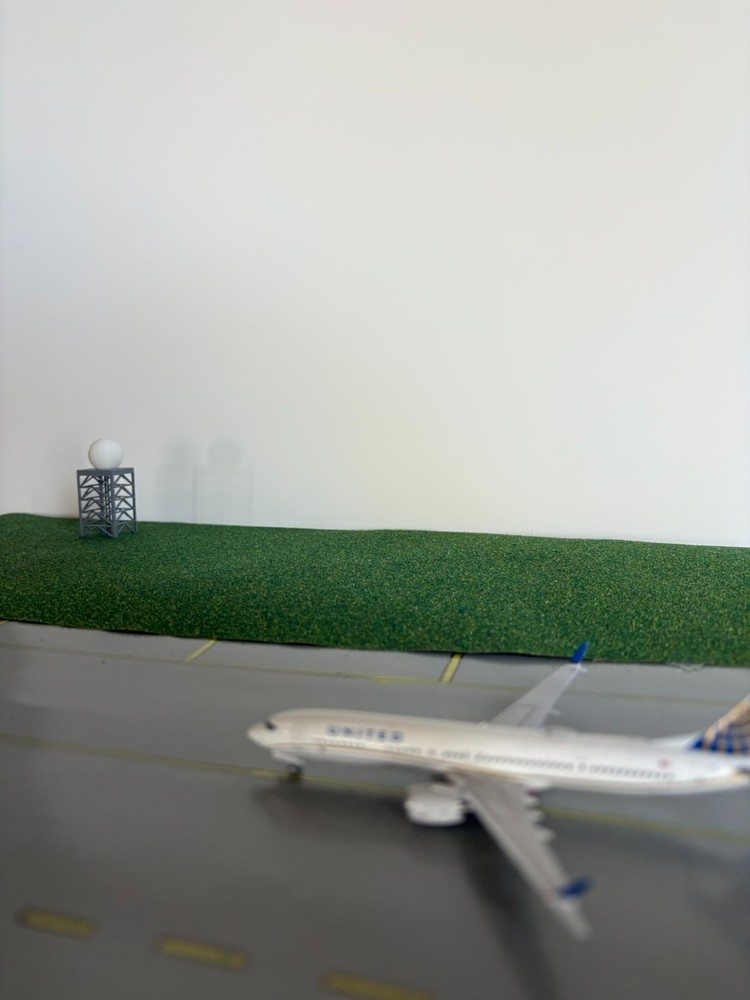 1:400 Airport Radome