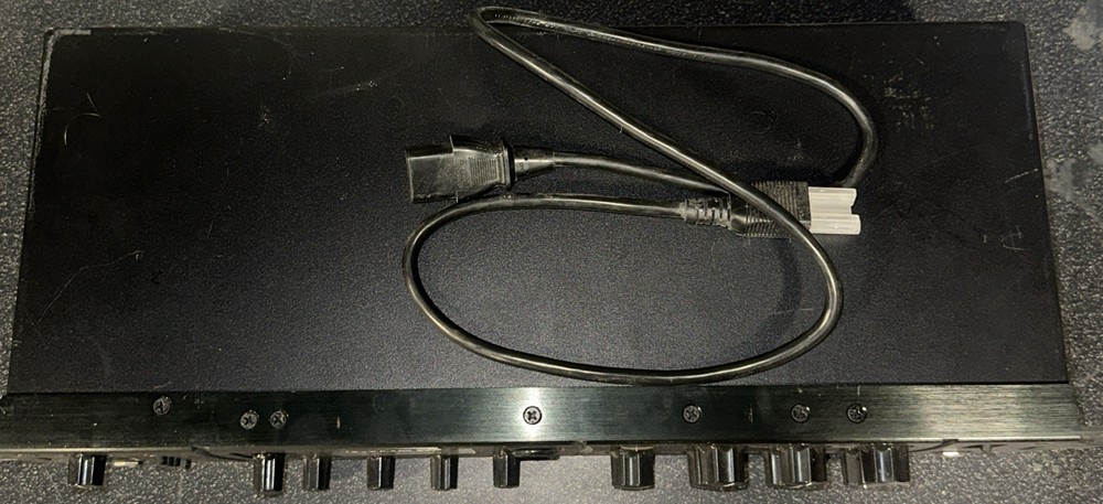 Line 6 POD HD PRO X - Guitar Multi Effects Processor Rack