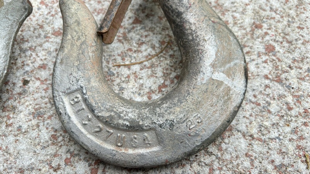 Vantage Heavy Duty Alloy Eye Hook with Latch,double Clovis Link & Link Ring Set