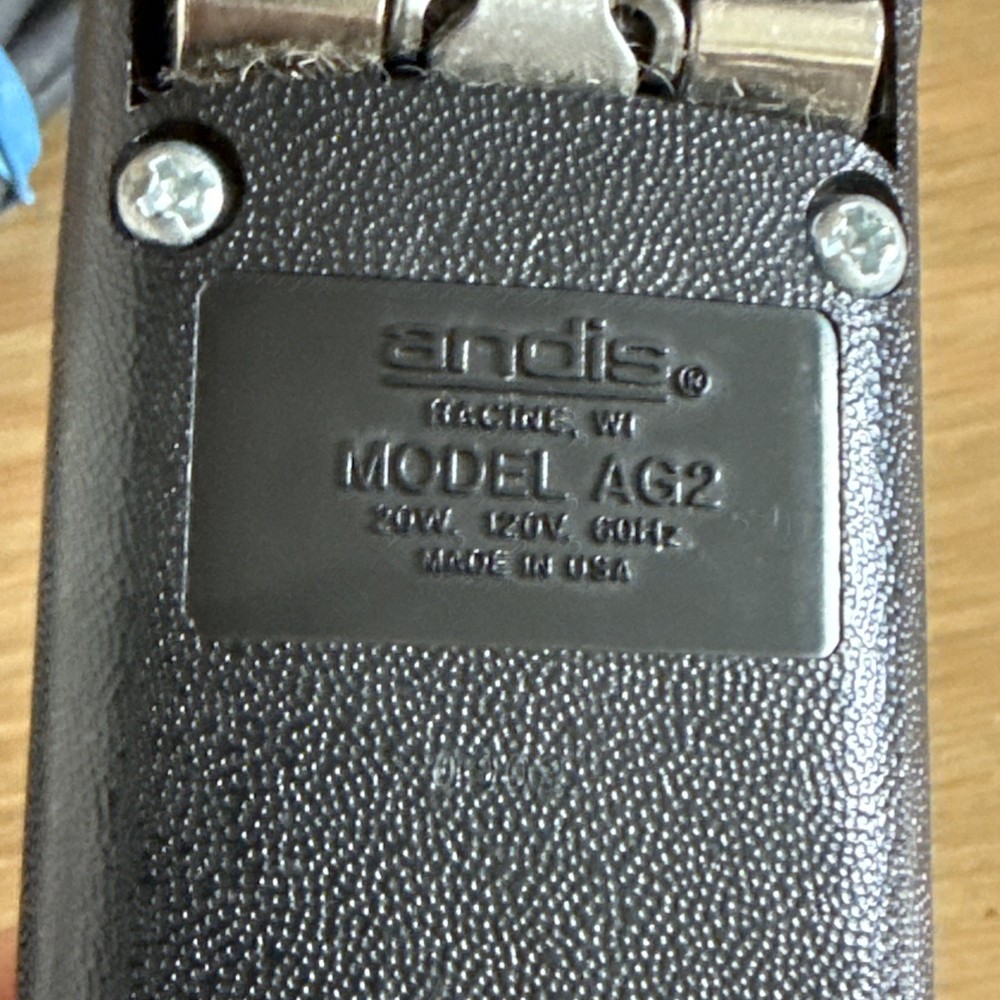 ANDIS CLIPPERS 2 SPEED DETACHABLE PLUS+ MODEL AG2