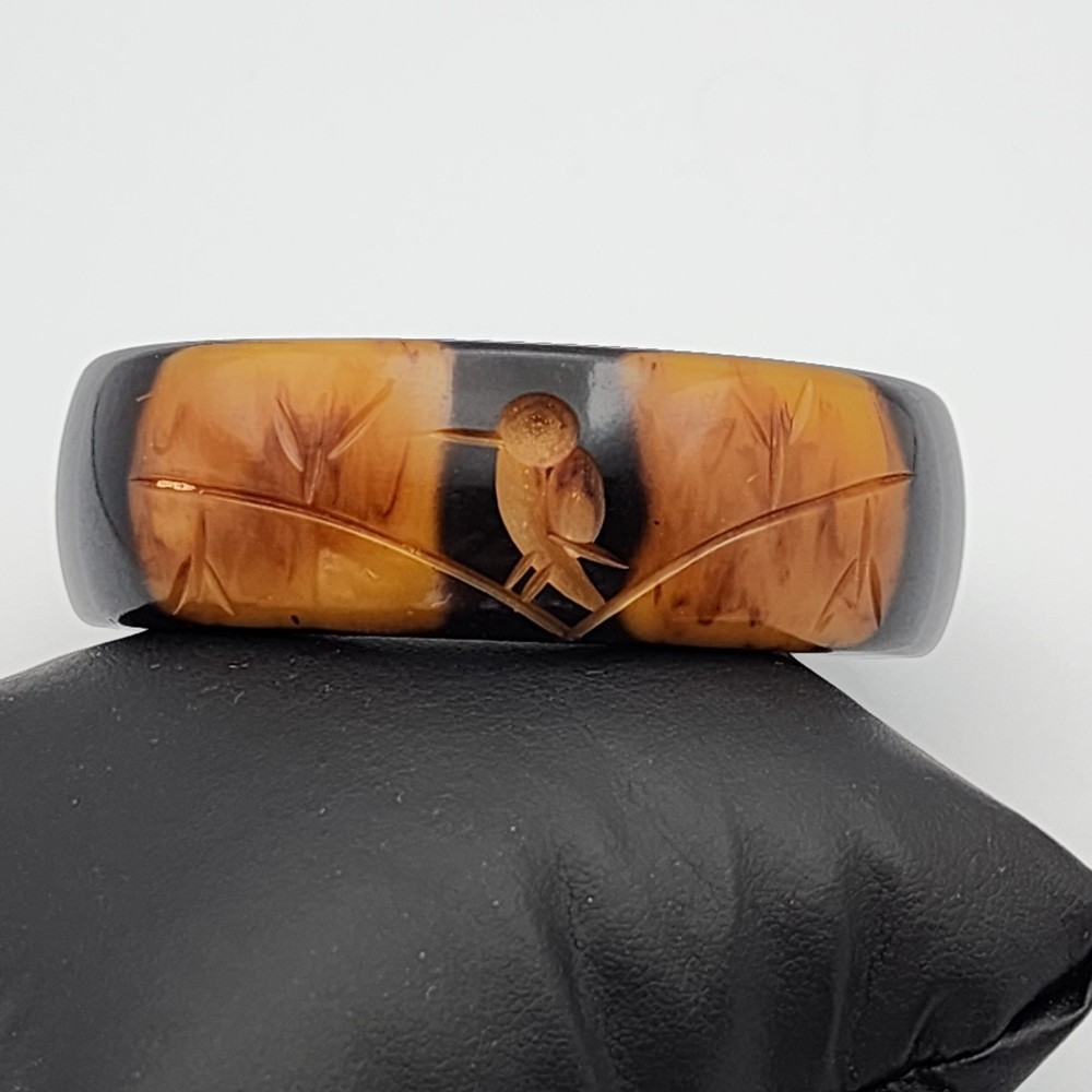 Vtg Bakelite Bangle Carved Bird On A Branch Butterscotch Black 7.5" Stackable