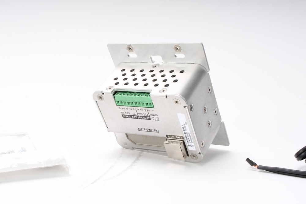 Extron XTP T UWP 202 White 2-Input Wallplate Transmitter With Accessories