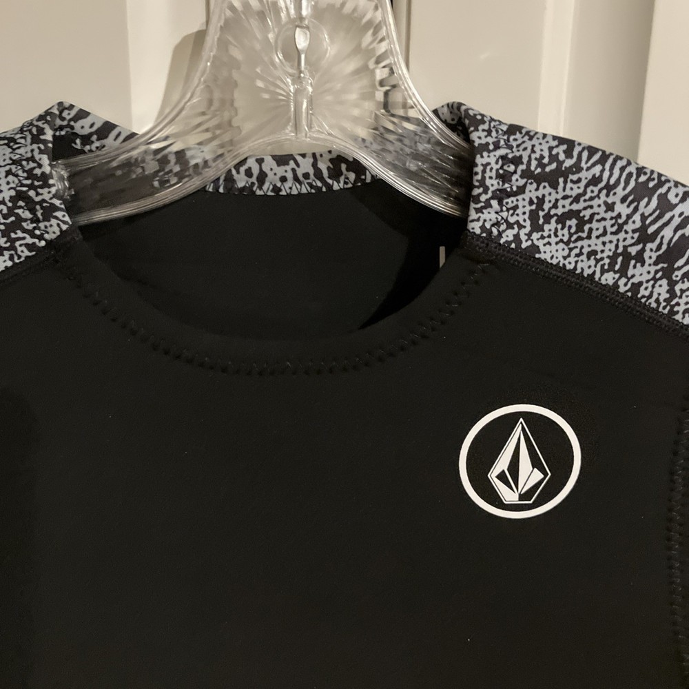 Volcom Wetsuit Topper Sleeveless Mint Large.