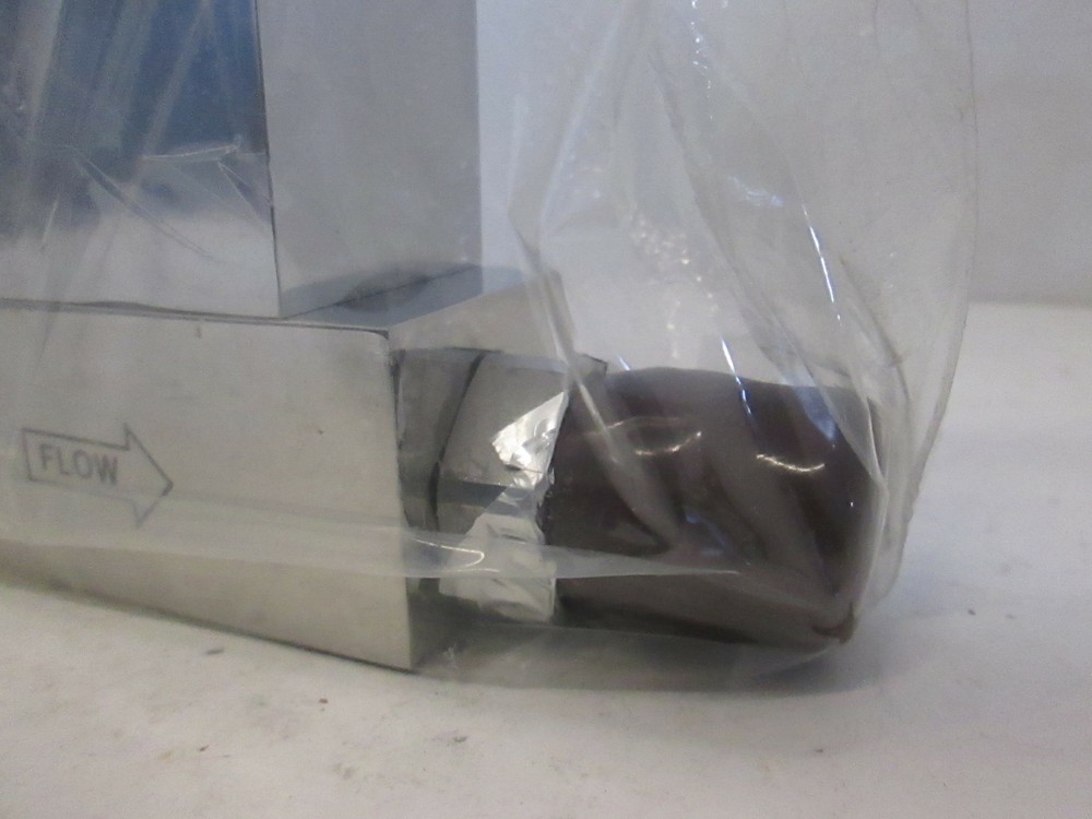 Unit UFC-2000, Mass Flow Controller MFC, N2, 20 SLM, Used