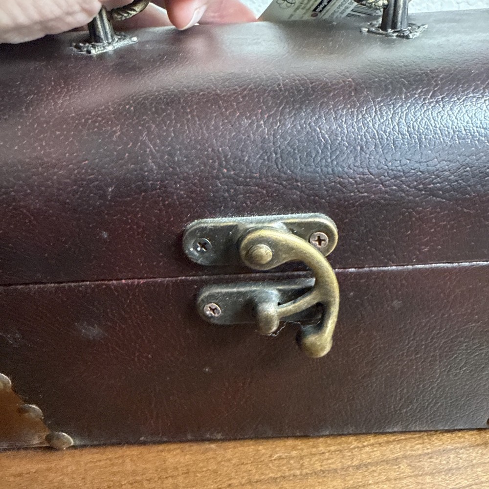 Rustic Tooled Carrying Case Wine Box