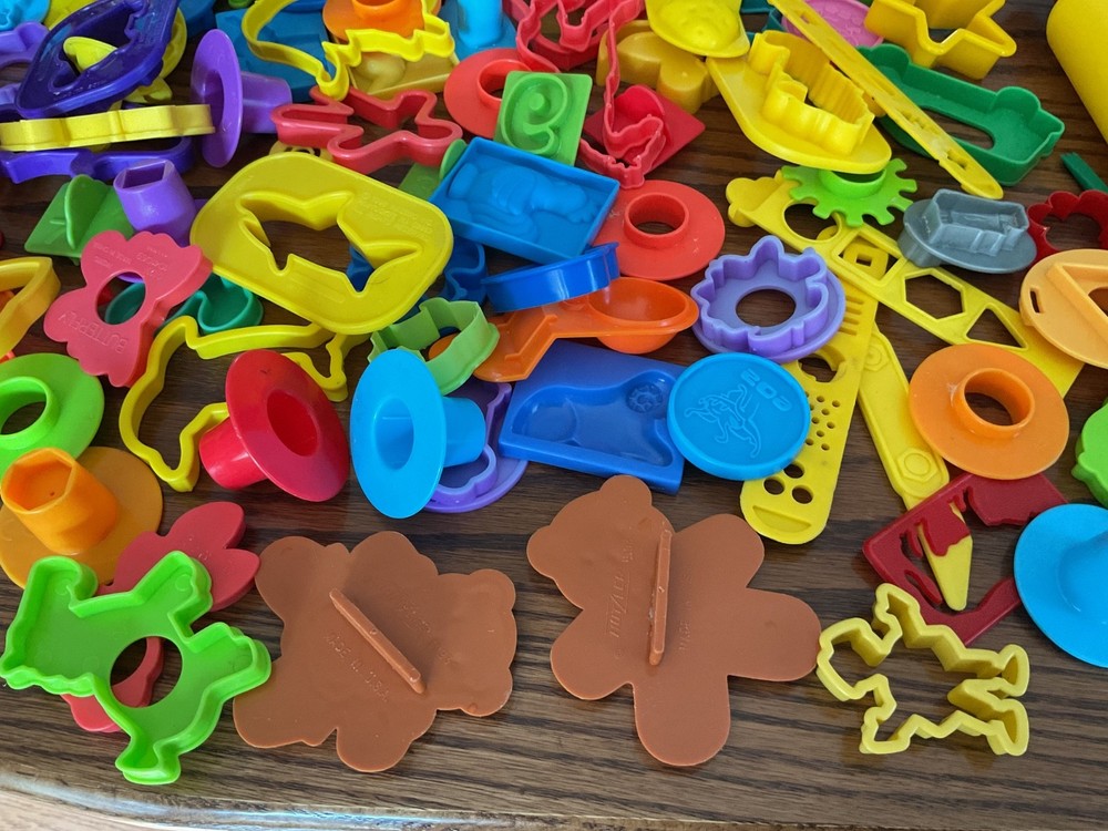 🔥165 PCS-Play-Doh Accessories Tools Cutters Molds Rollers Huge Lot NICE!!!