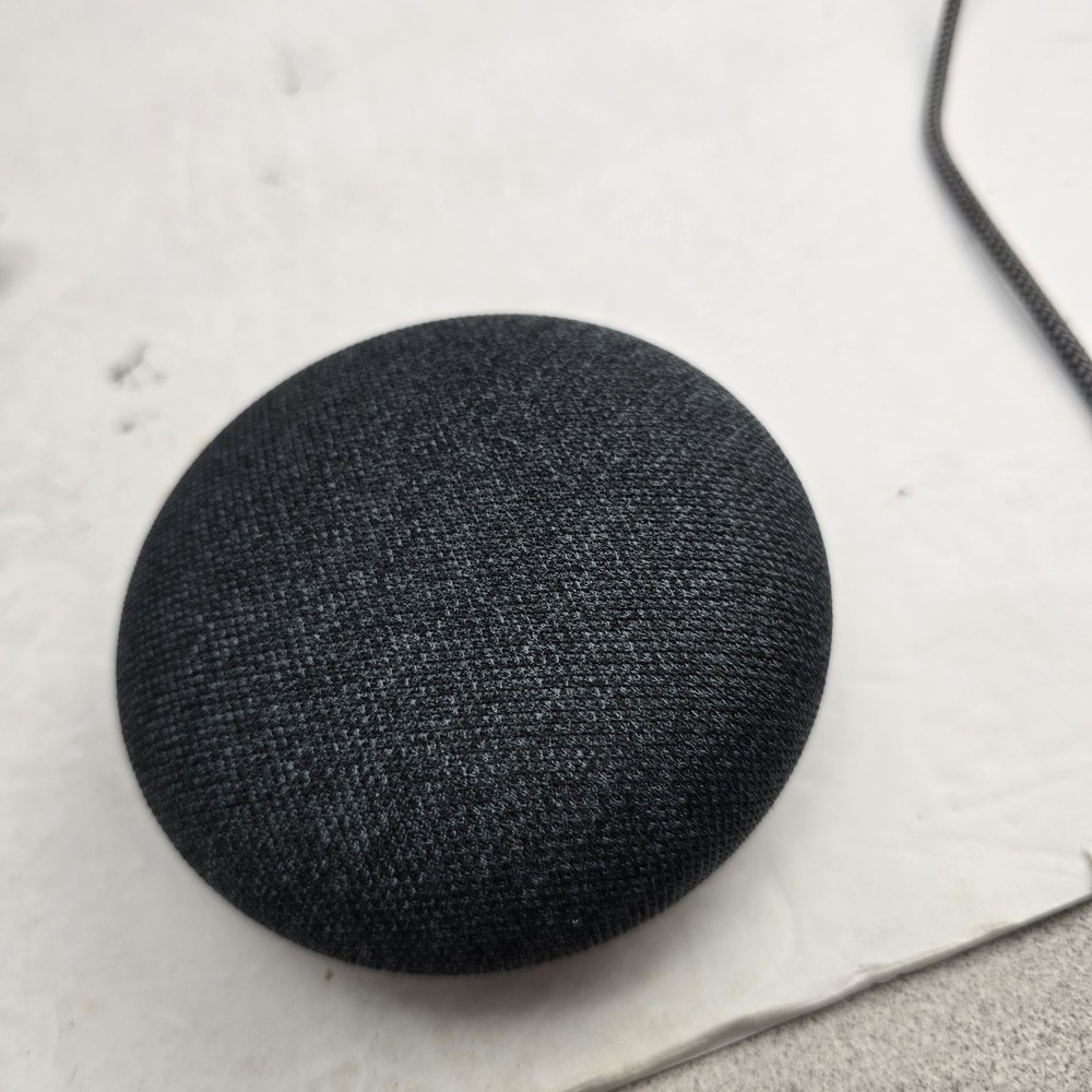 Google Home Mini Black Smart Speaker Wi-Fi Google Assistant