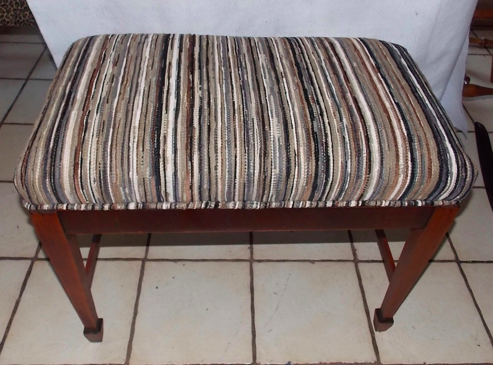 Mahogany Sheraton / Hepplewhite Vanity Bench  (VB-70)
