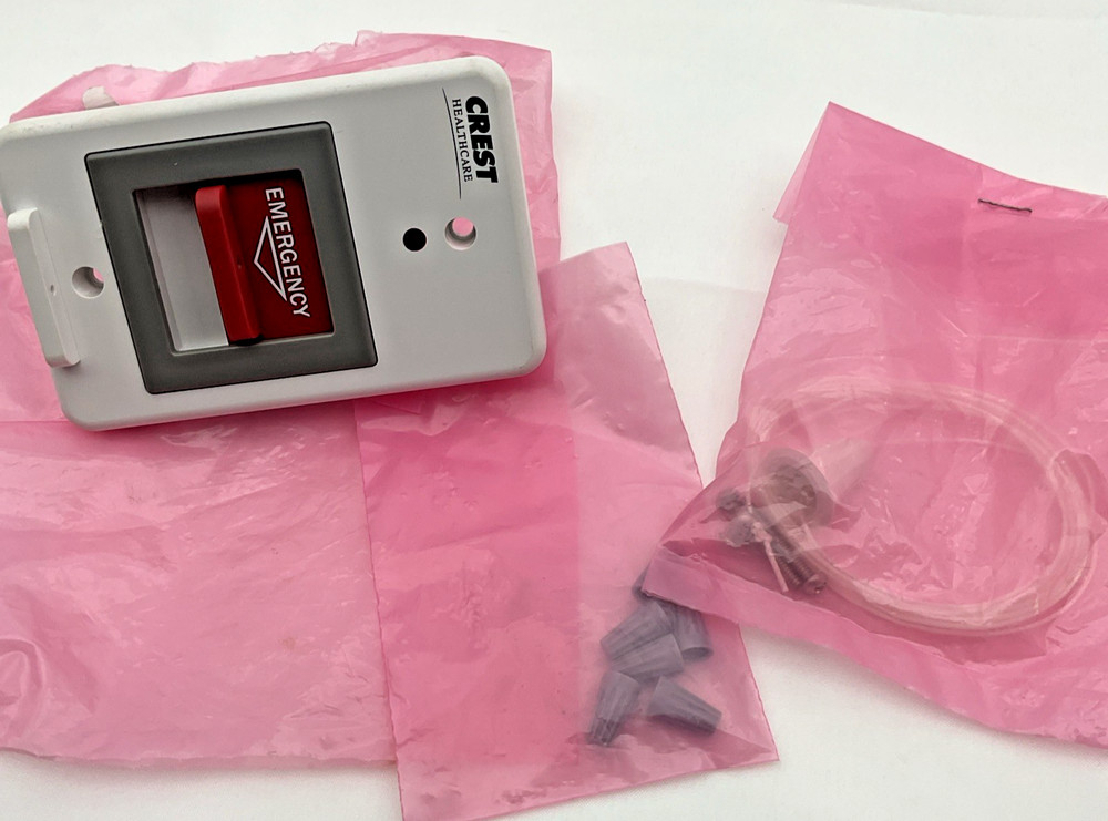 Crest Deluxe Pullcord Station Model 5700CC with Pre-Packaged with a Pullcord NEW