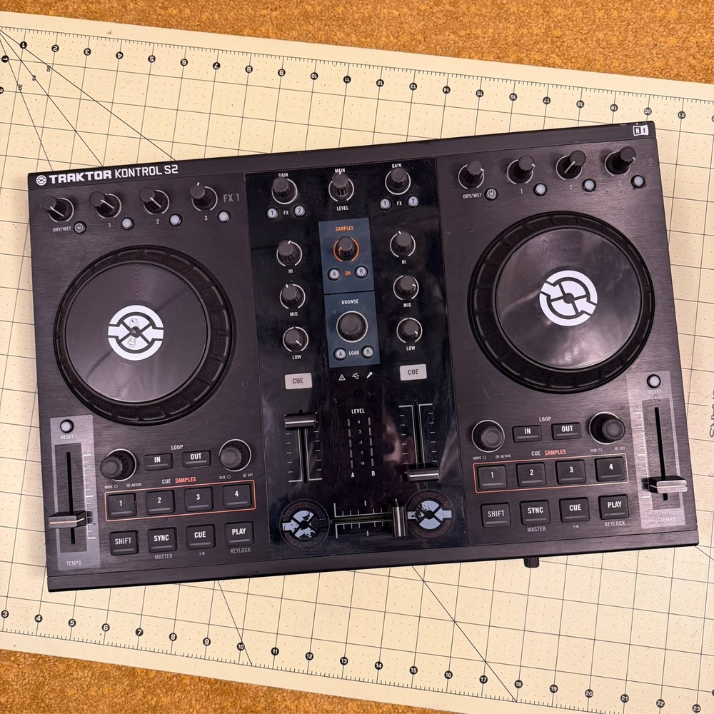Native Instruments Traktor Kontrol S2 Mk1 2 Channel DJ Controller TESTED WORKS