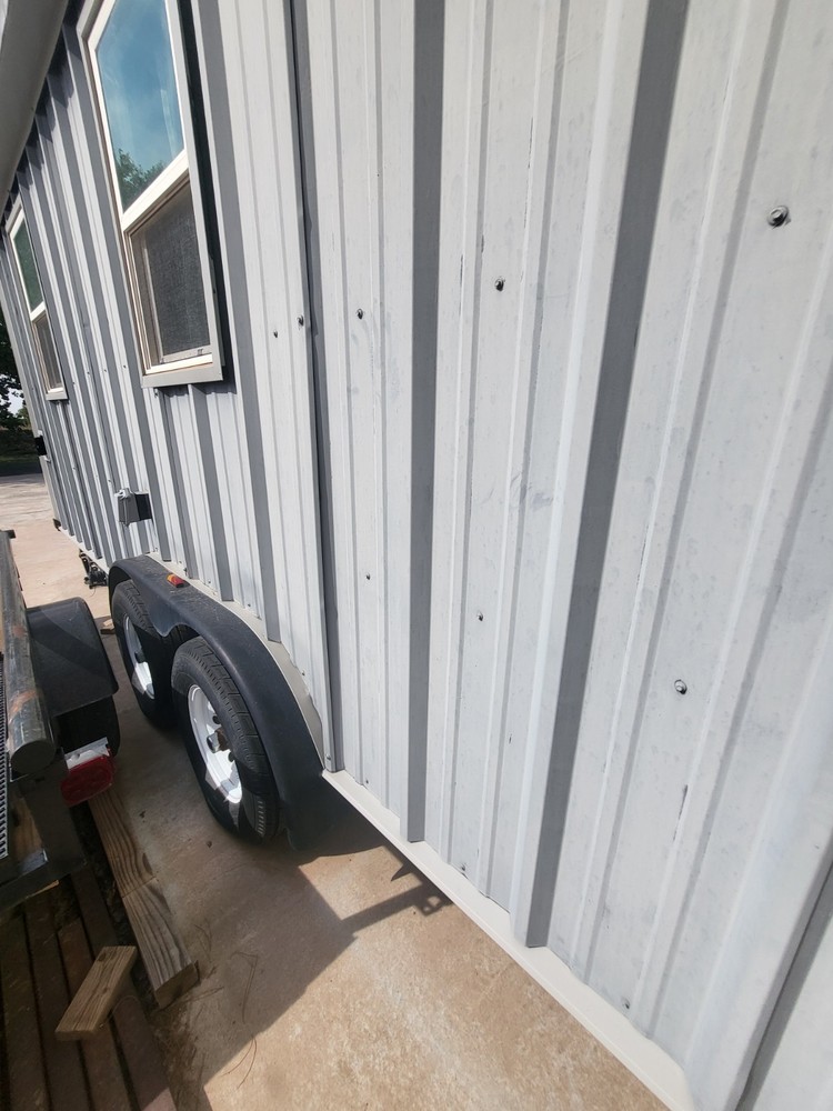 tiny home on wheels
