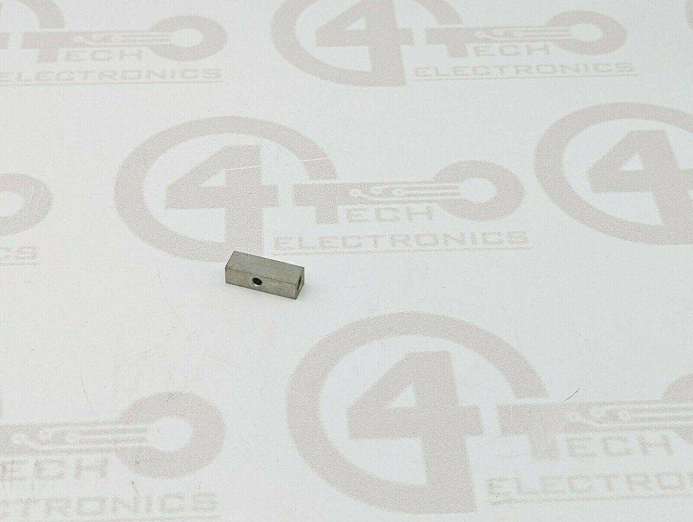 Universal Instruments Spring Holder 12463000