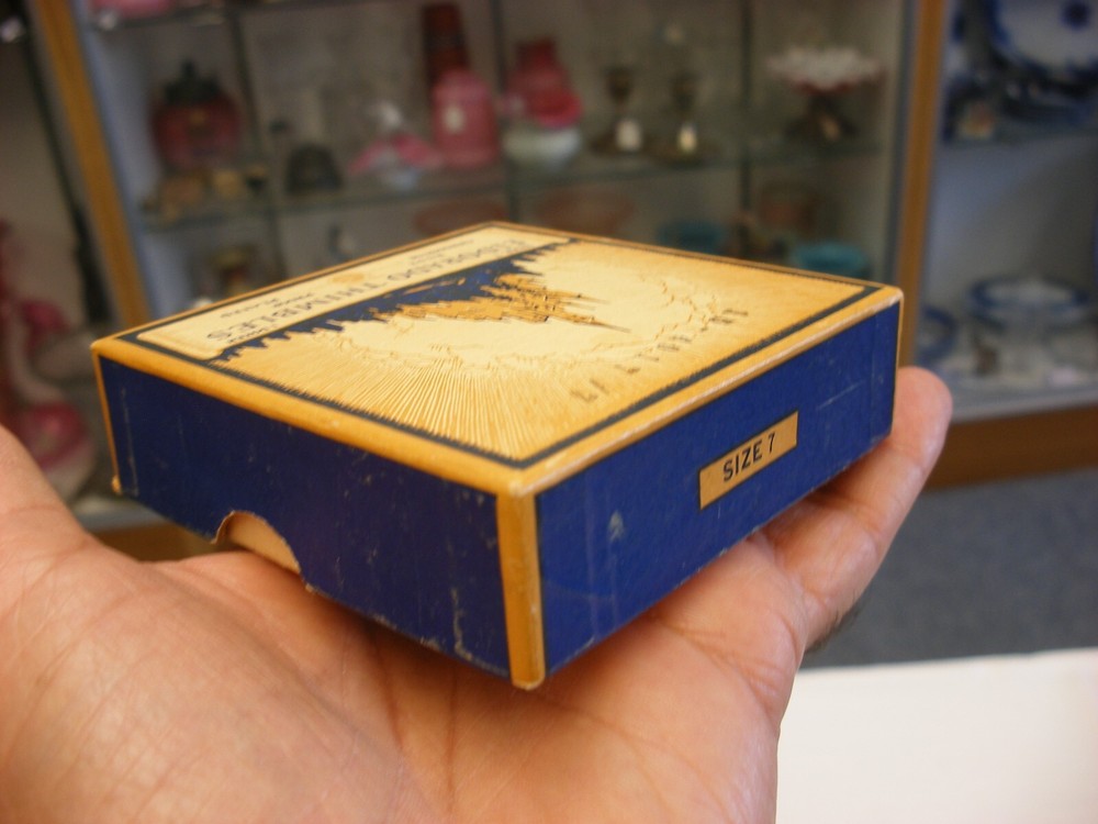 Vintage Sewing Notions - Eldorado Thimble Box No. 7 Empty