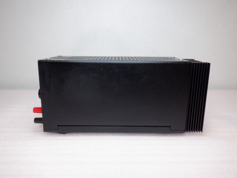 XANTREX LX 20-3 DUAL DC POWER SUPPLY