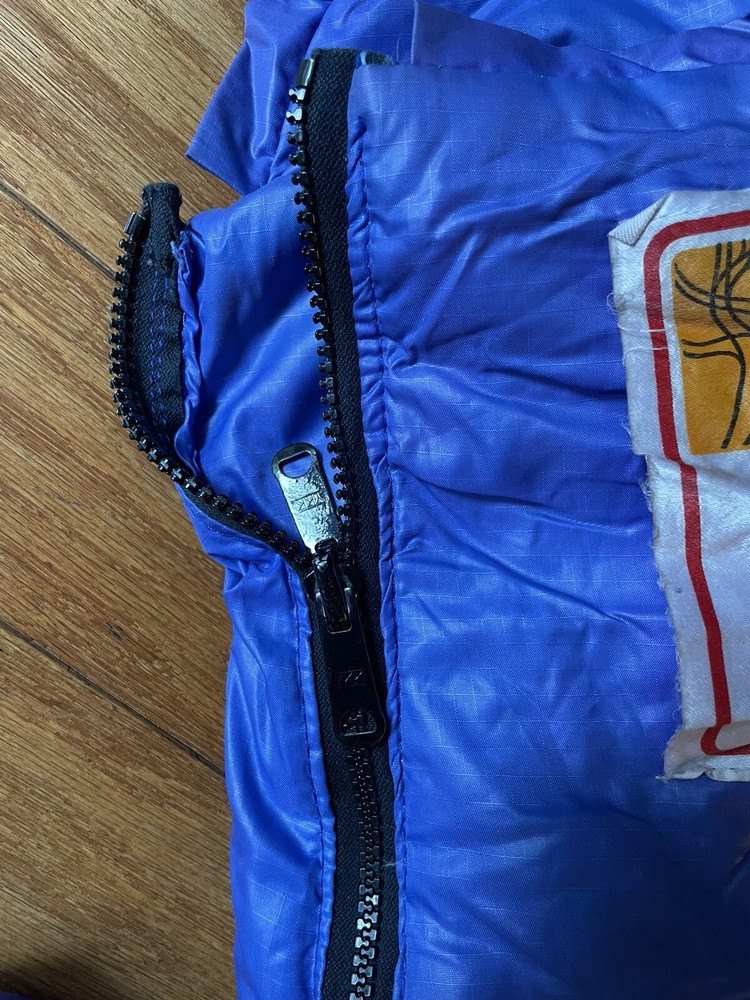 Vtg Pack-In Products Duck Down Sleeping Bag Mummy Blue Packable EUC Right Zip