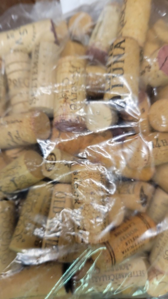 Wine corks - Bag of 100+ Real Cork For Crafts & Projects