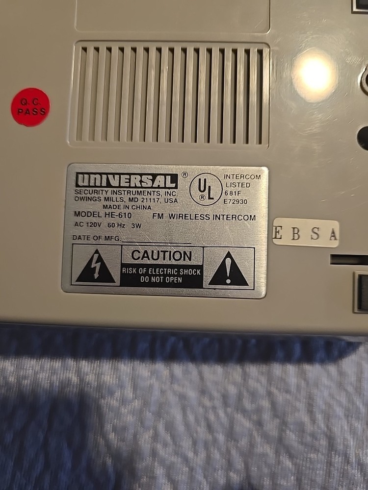 Universal FM Wireless Intercom 3 Channels HE-610 Set Of 2 Intercom System