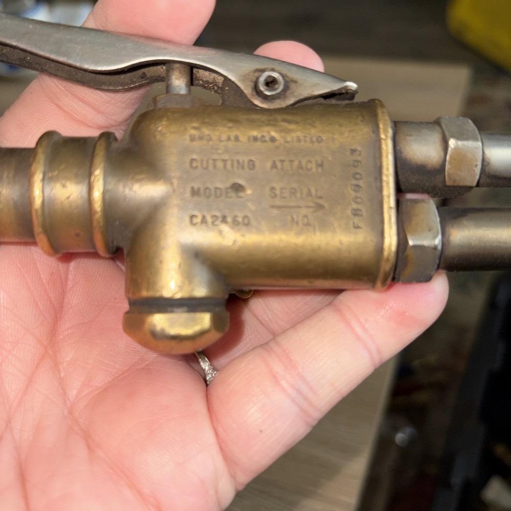 VICTOR WELDING CUTTING TORCH MEDIUM DUTY, Model CA2460