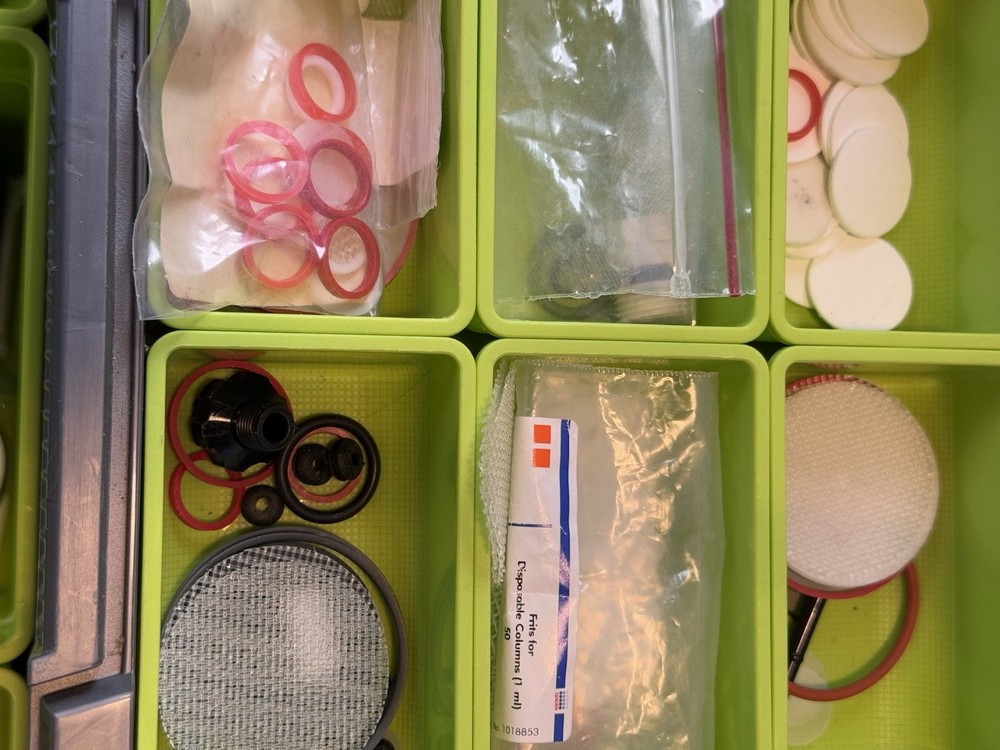 HPLC CHROMATOGRAPHY Parts